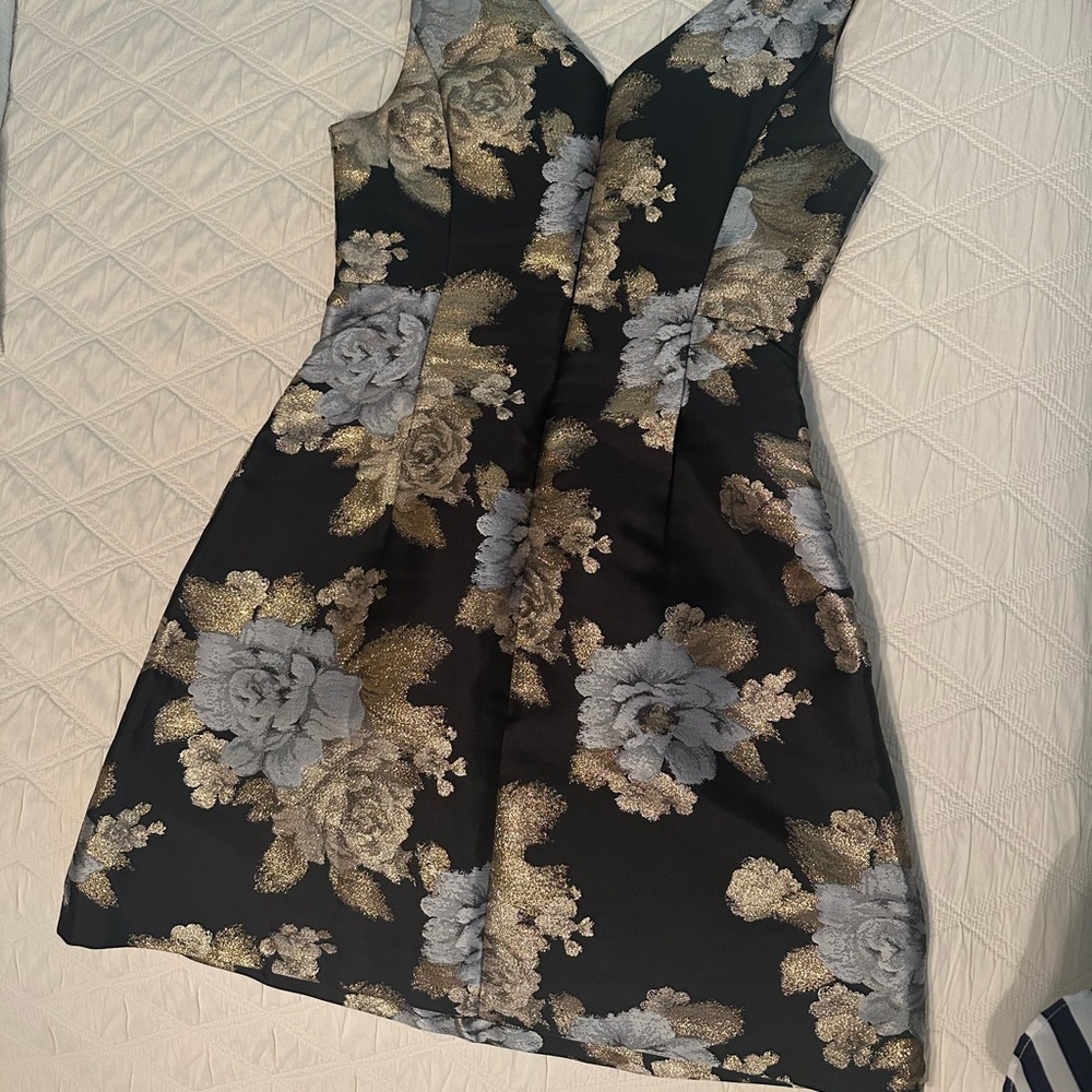 Donna Ricco Black Dress with Gold and Gray Floral Design - Picture 2 of 4
